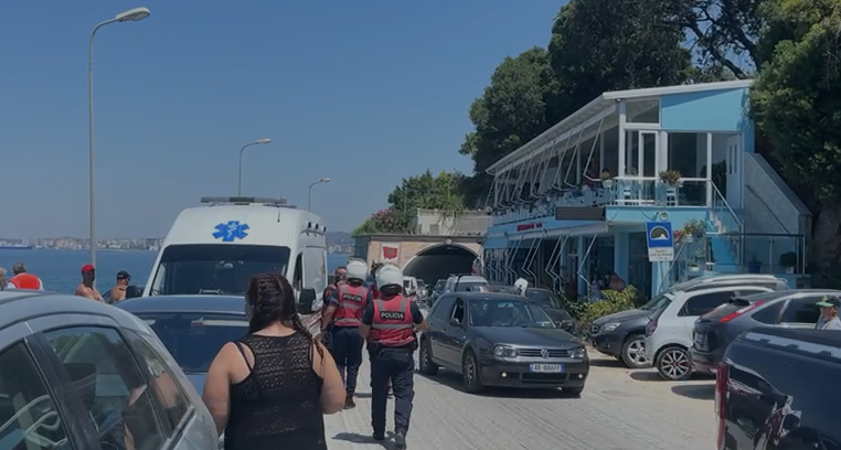 Vlorë Sherr Dhe Të Shtëna Me Armë Për Parkimin E Makinave Në Zonën E Plazhit Gazeta Express