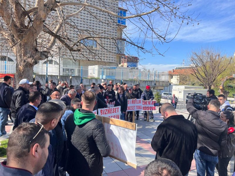 Edhe Një Protestë Tjetër Para Qeverisë Së Kosovës Gazeta Express