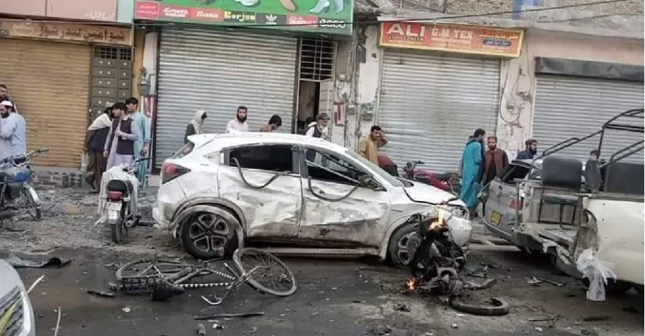 Pakistan Sulm Me Bombë Ndaj Një Automjeti Policie Humbin Jetën 4 Persona Dhe Plagosen 15 Të