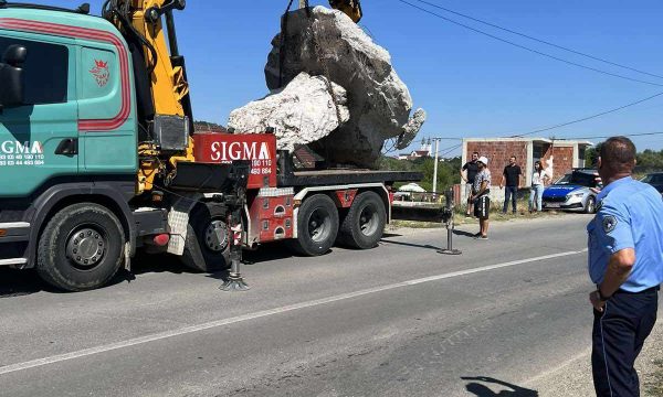 Guri përkujtimor i Nanës Pashkë zhvendoset në Mejë - Gazeta Express